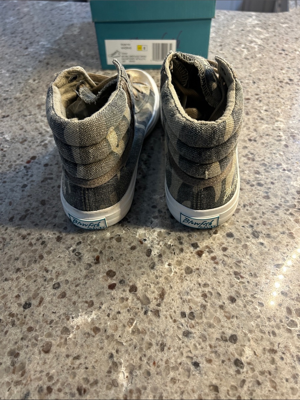 Blowfish Madras Camo Canvas High Top Sneakers, Women’s Size 8, NIB - Picture 3 of 6